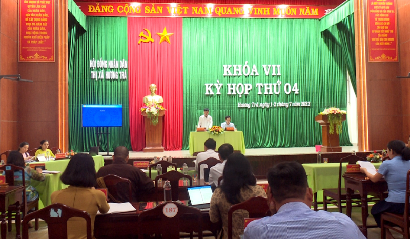 Ấn tượng kỳ họp “không giấy” ở thị xã Hương Trà