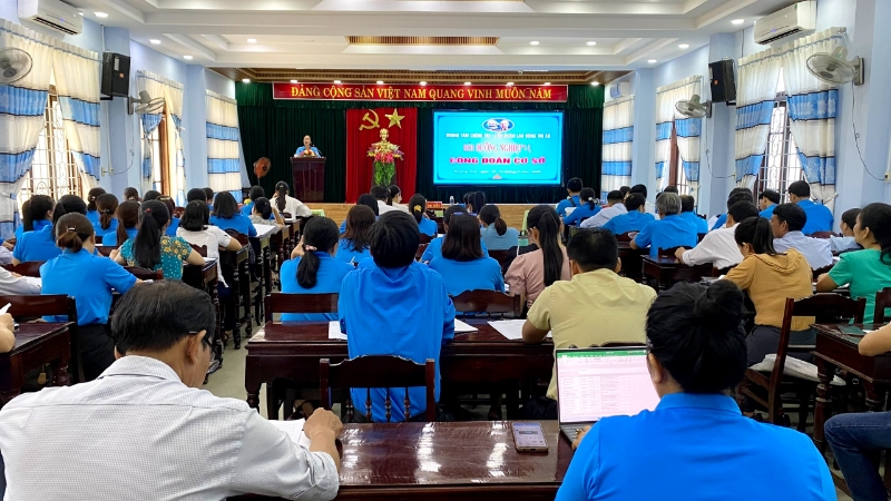 Hơn 100 học viên tham gia lớp bồi dưỡng nghiệp vụ Công đoàn cơ sở 2022
