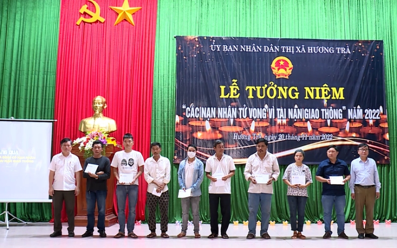 Hương Trà: Lễ tưởng niệm các nạn nhân tử vong vì tai nạn giao thông 2022