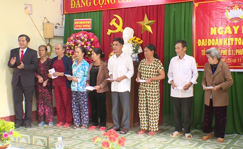 ngay hoi dai doan ket phu o 1 2