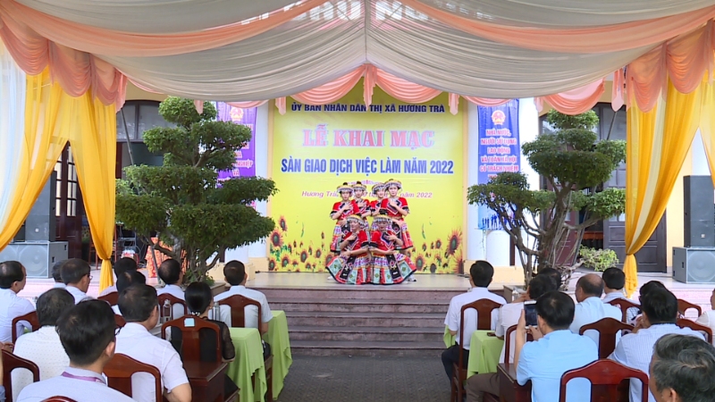 khai mac san giao dich viec lam 2022 3