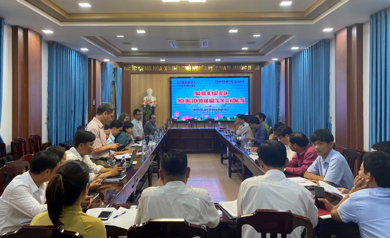 Trao đổi, đề xuất dự án thích ứng biến đổi khí hậu tại thị xã Hương Trà
