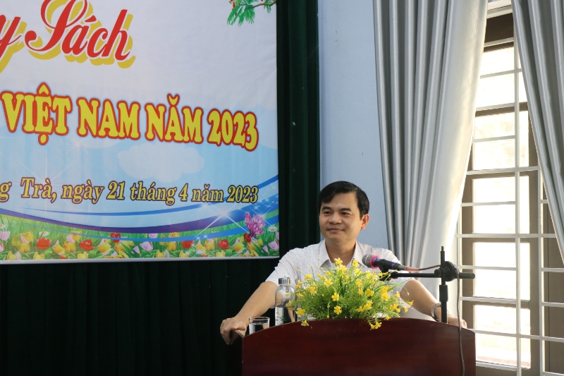 Đồng chí Đỗ Ngọc An – Thị ủy viên, Phó Chủ tịch UBND thị xã phát biểu chỉ đạo tại ngày hội “Sách và Văn hóa đọc” năm 2023