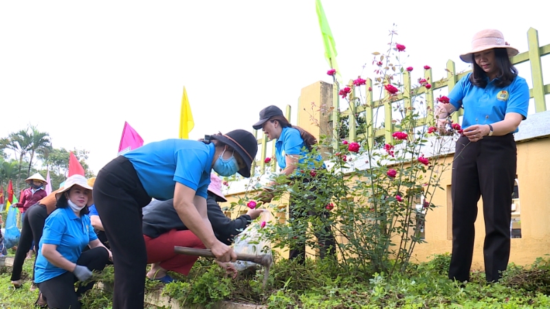 chu nhat xanh huong binh