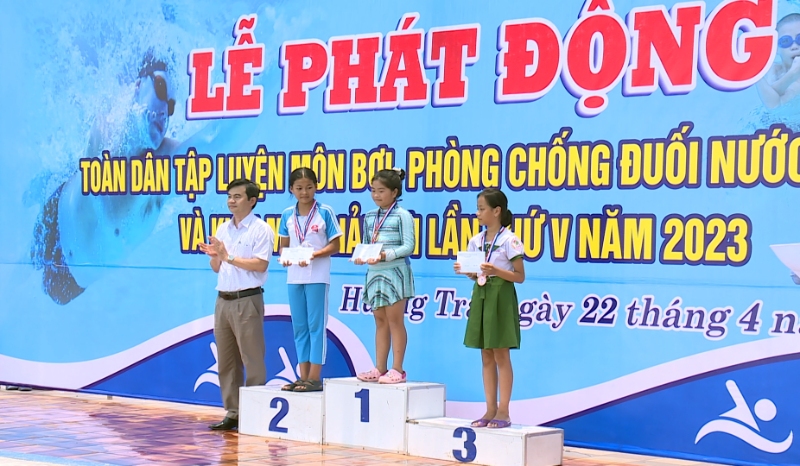trao giai ca nhan