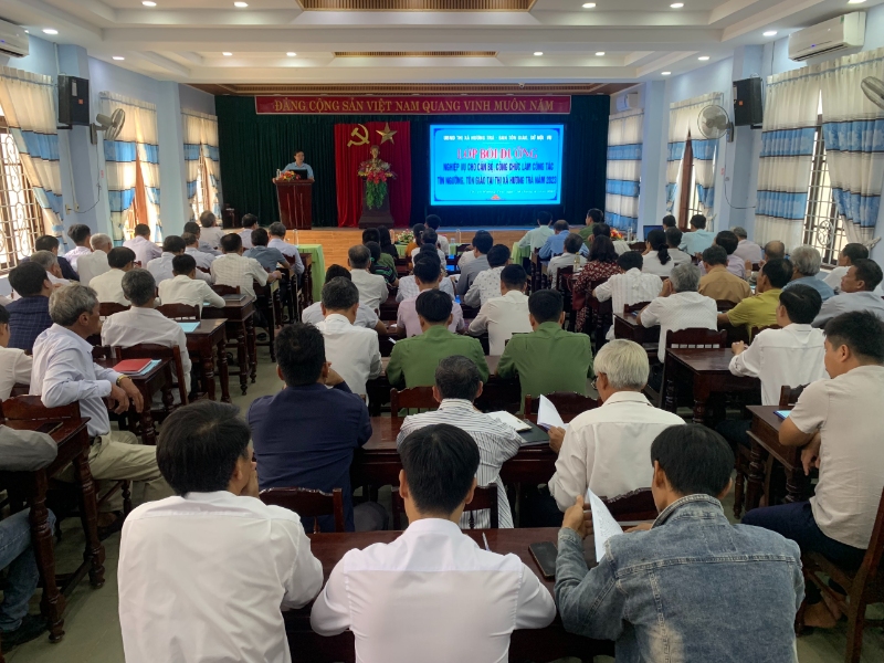 Bồi dưỡng nghiệp vụ cho cán bộ, công chức làm công tác tín ngưỡng, tôn giáo và phổ biến pháp luật về tín ngưỡng, tôn giáo