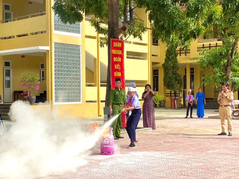 tuyen truyen phap luat 3