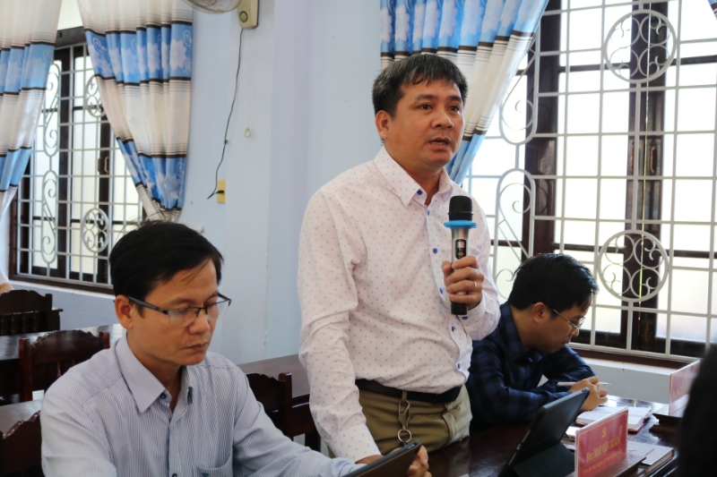 dai bieu tham gia dong gop y kien tai hoi nghi