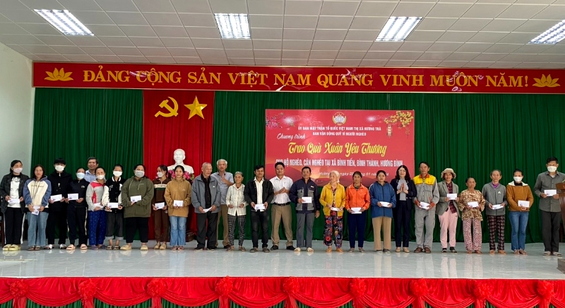 mat tran trao qua tet 2024 7