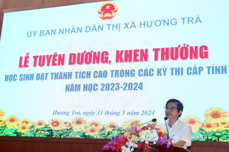 tuyen duong khen thuong hoc sinh gioi 3