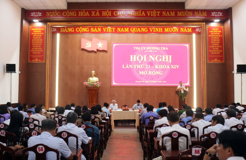 Hương Trà: Hội nghị Thị ủy lần thứ 23 (mở rộng)