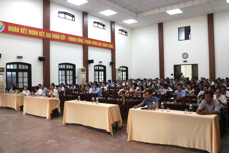 cac dai bieu va hoc vien tham du tai lop boi duong