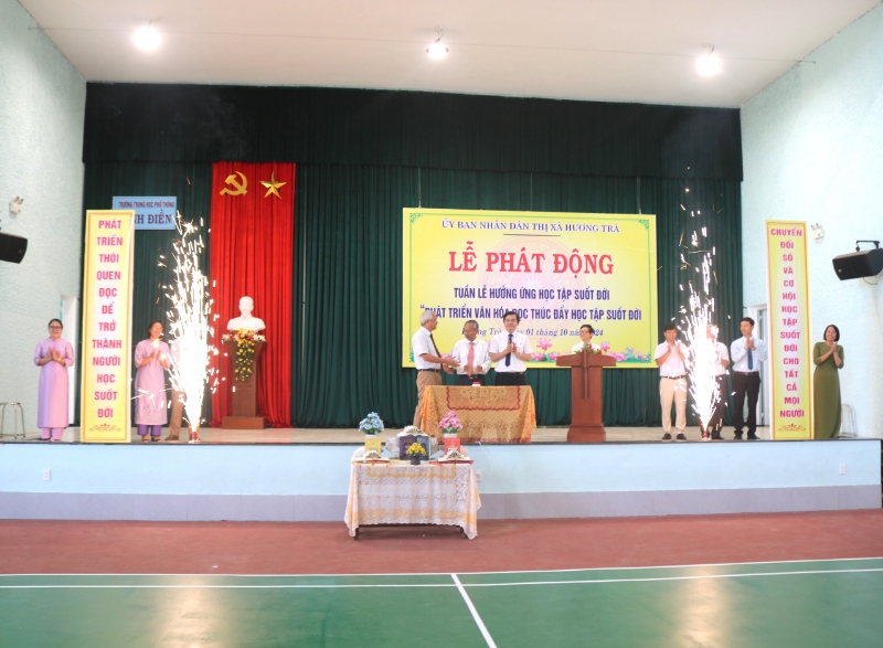 Hương Trà: Lễ phát động Tuần lễ hưởng ứng học tập suốt đời năm 2024