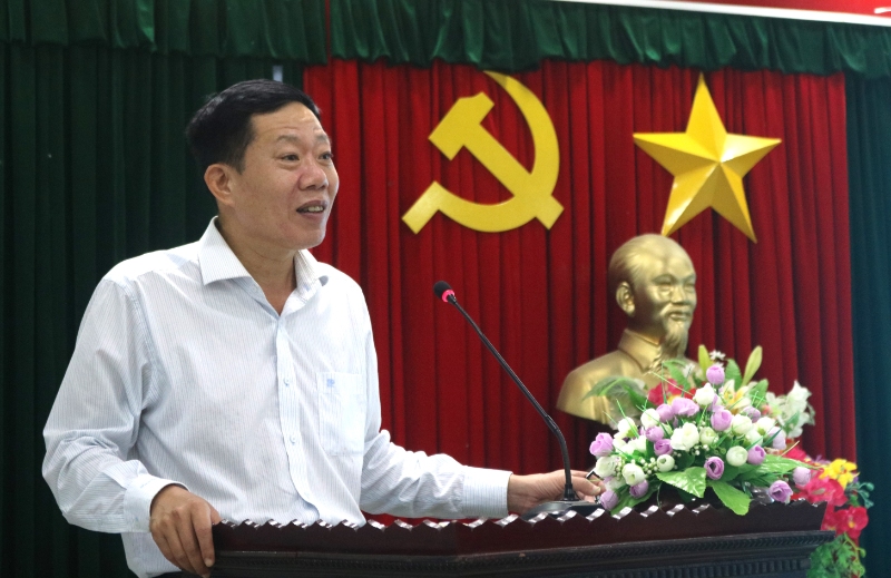ong chi ha van tuan tinh uy vien bi thu thi uy huong tra phat bieu tai buoi gap mat