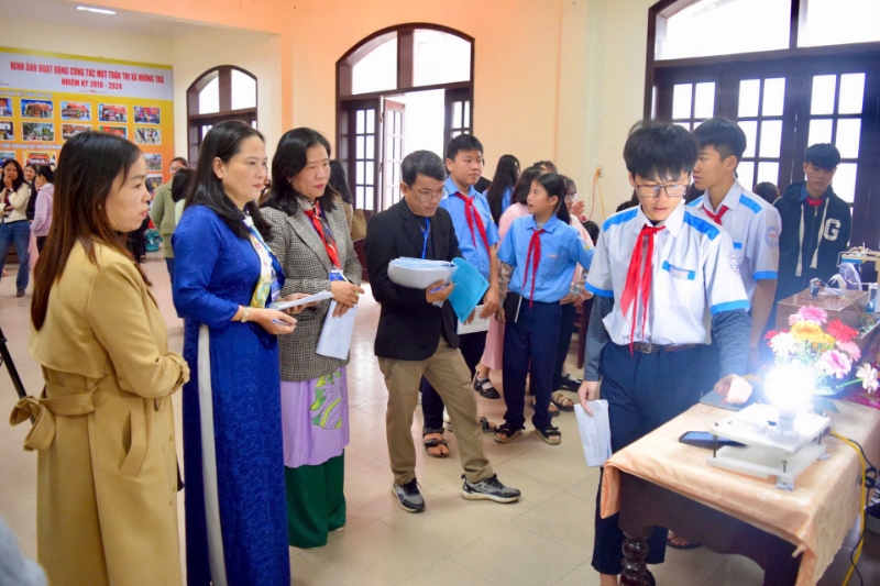 Cuộc thi Khoa học kỹ thuật thị xã Hương Trà năm học 2024-2025