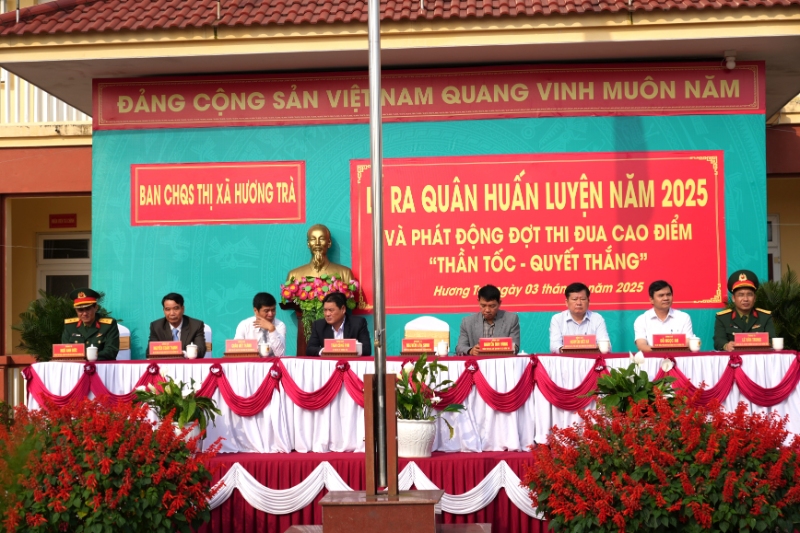 cac dai bieu tham du tai buoi le
