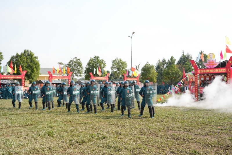 dong dien chien thuat a2 cua trung doi dan quan co dong thi xa