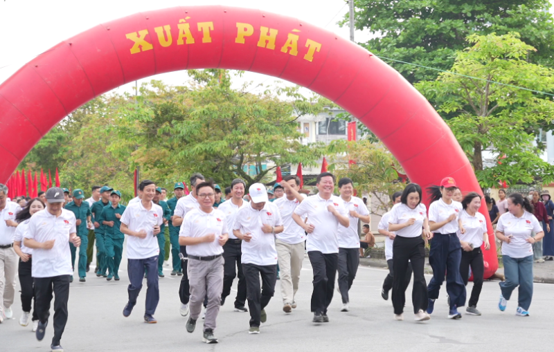 Hương Trà sôi nổi Ngày chạy Olympic vì sức khỏe toàn dân – Vì an ninh Tổ quốc năm 2026