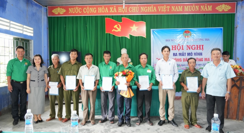 Hương Trà mắt mô hình điểm "Chi hội Nông dân không ma túy"
