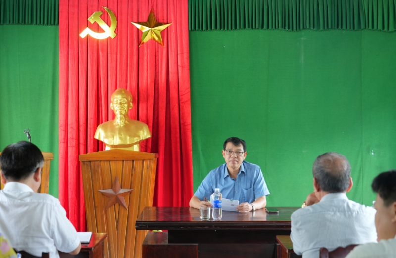 Bí thư Đảng ủy phường Hương Trà tiếp công dân định kỳ tại TDP Lai Thành